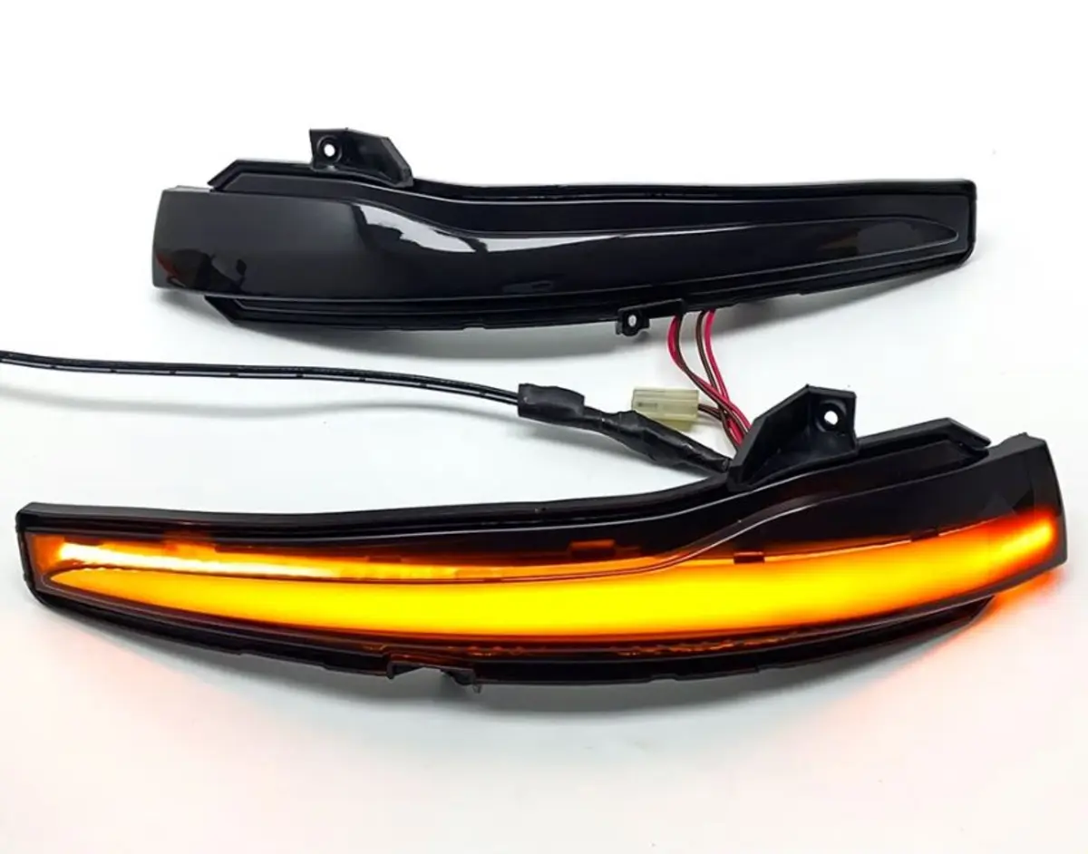 メルセデスベンツ用 流れるLEDドアミラーウインカーレンズ