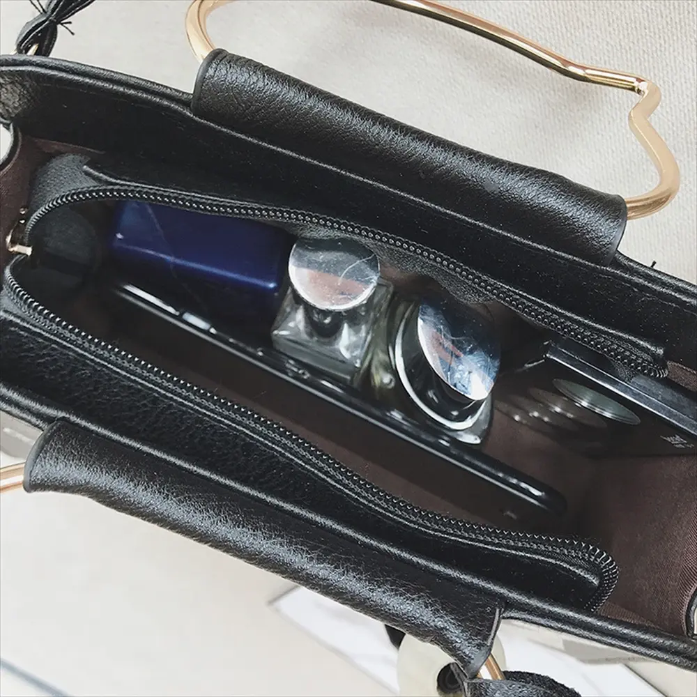 バッグ内部 収納スペース