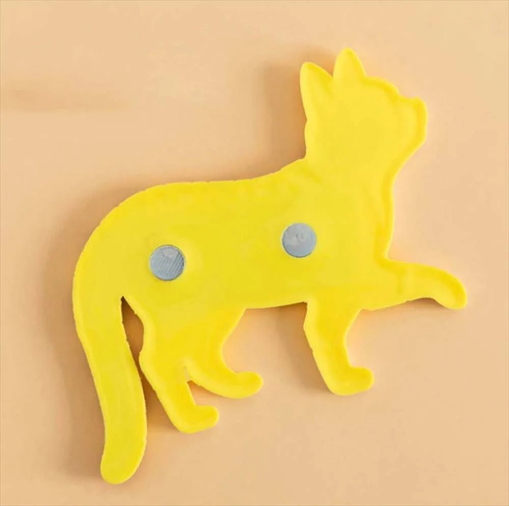 マグネット内蔵の裏面