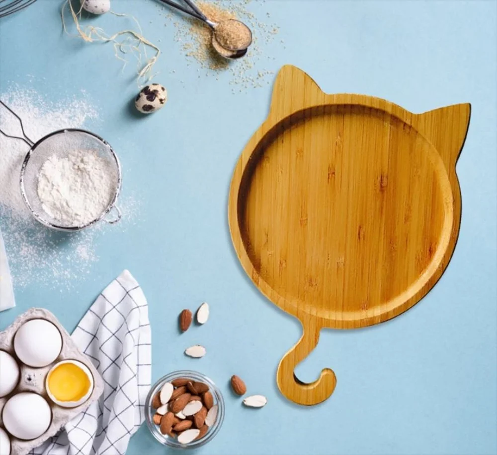 猫型竹製プレート 使用シーン