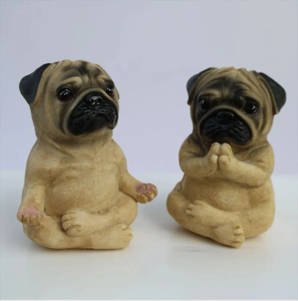 パグフィギュア2種ポーズ比較