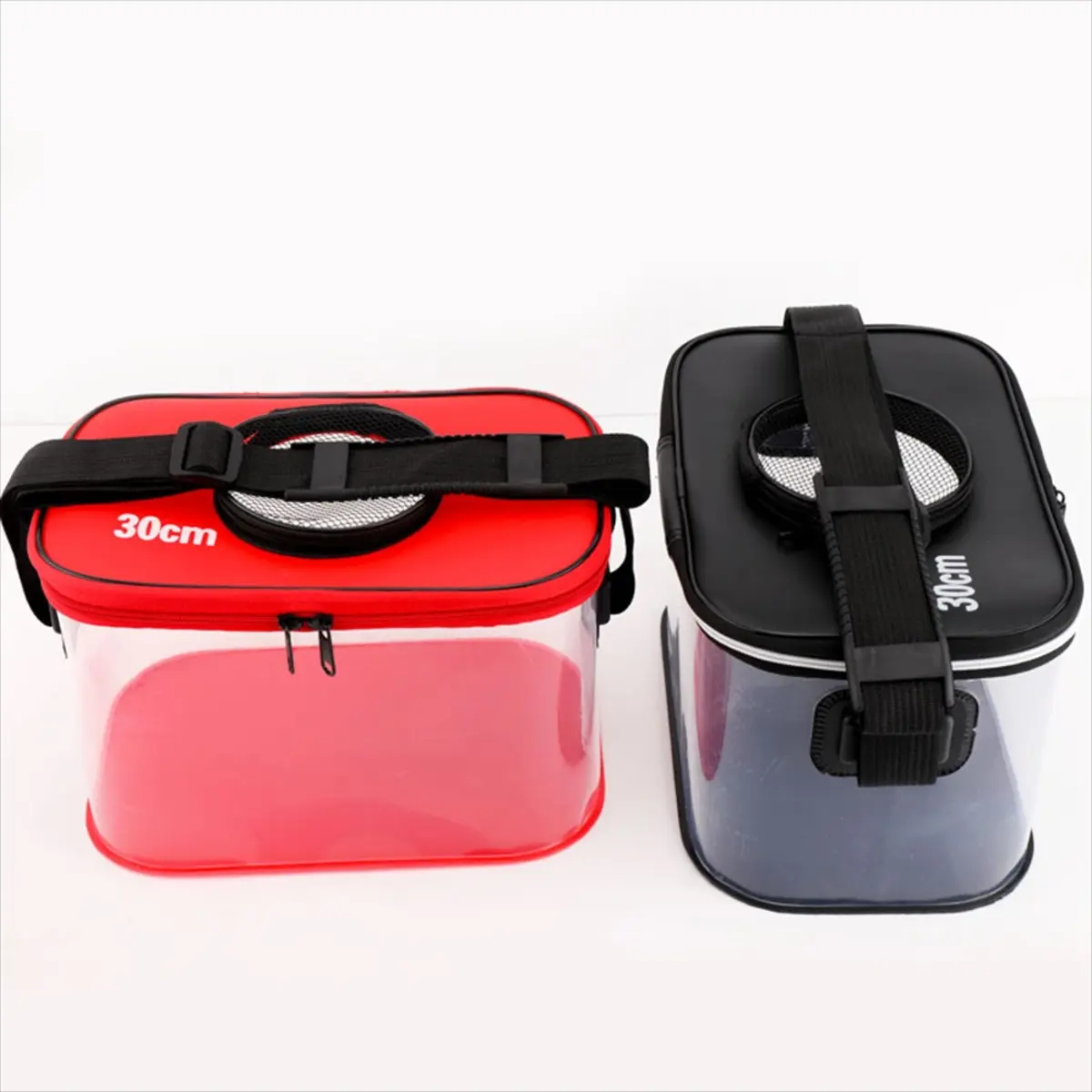 持ち運びに便利なストラップ付き活魚バケツ