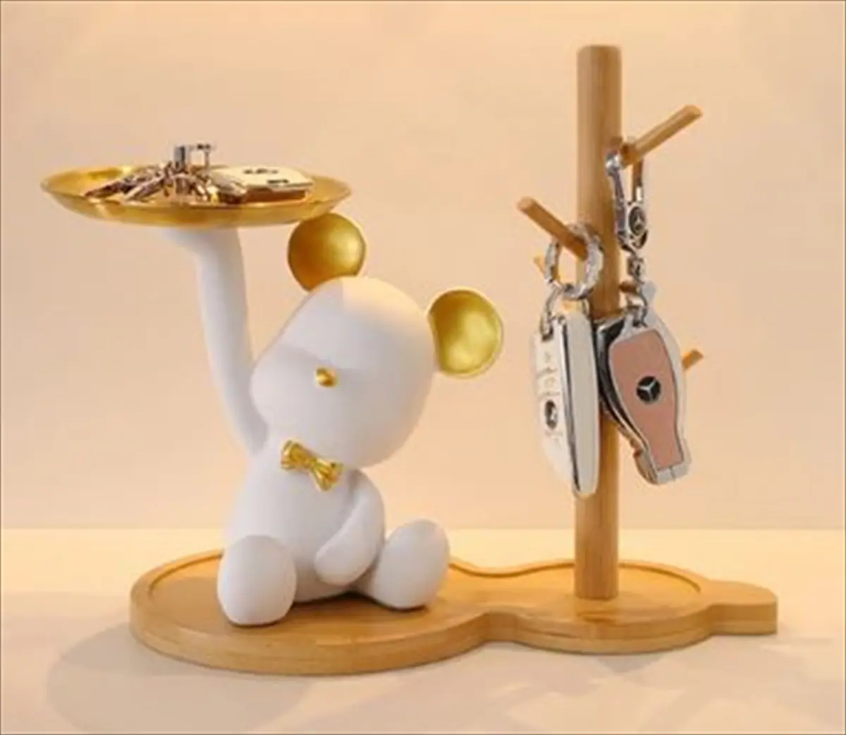 クマ置物とキーホルダースタンドのセット ピンク