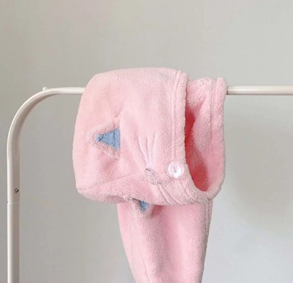 猫耳ヘアドライタオル デスクサイドに置いた様子