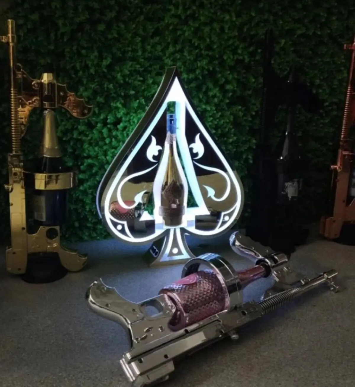 アルマンドタワー互換LED光るボトルケース 使用イメージ