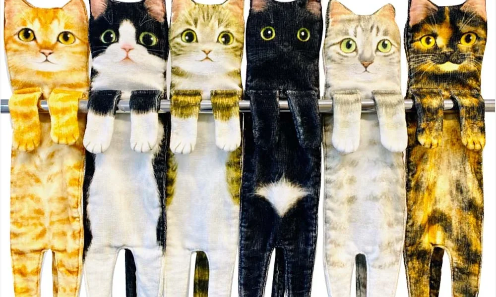 リアルな猫のぶら下がりタオル｜かわいさと実用性を兼ね備えたインテリア雑貨