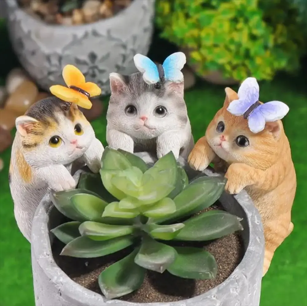 猫フィギュア 蝶々付き 植木鉢 3匹 インテリア置物