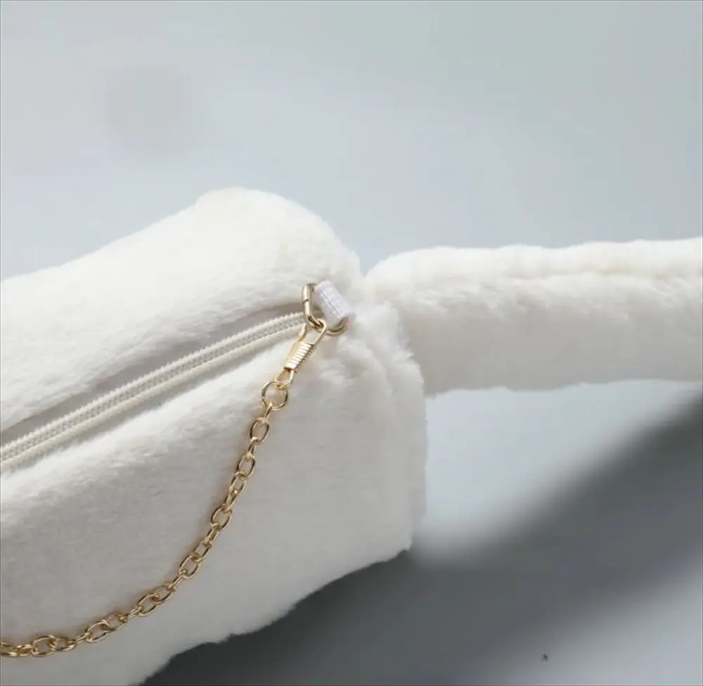 猫バッグのフェイスクローズアップ オッドアイ