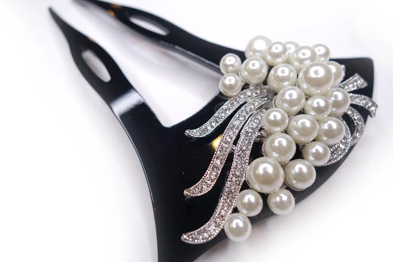 バチ型かんざし パールと花デザイン 正面アップ