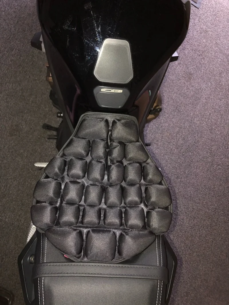 ネイキッドバイクへの装着例