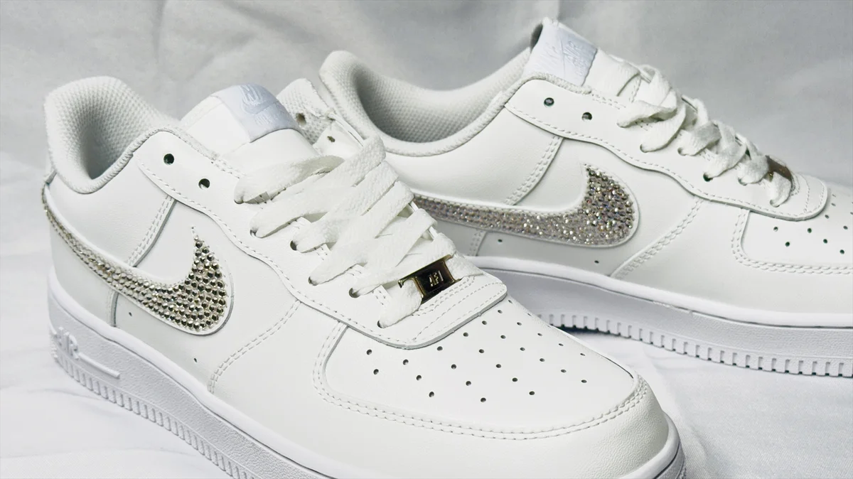 Nike Air Force 1 ラインストーンデコレーション 角度違い