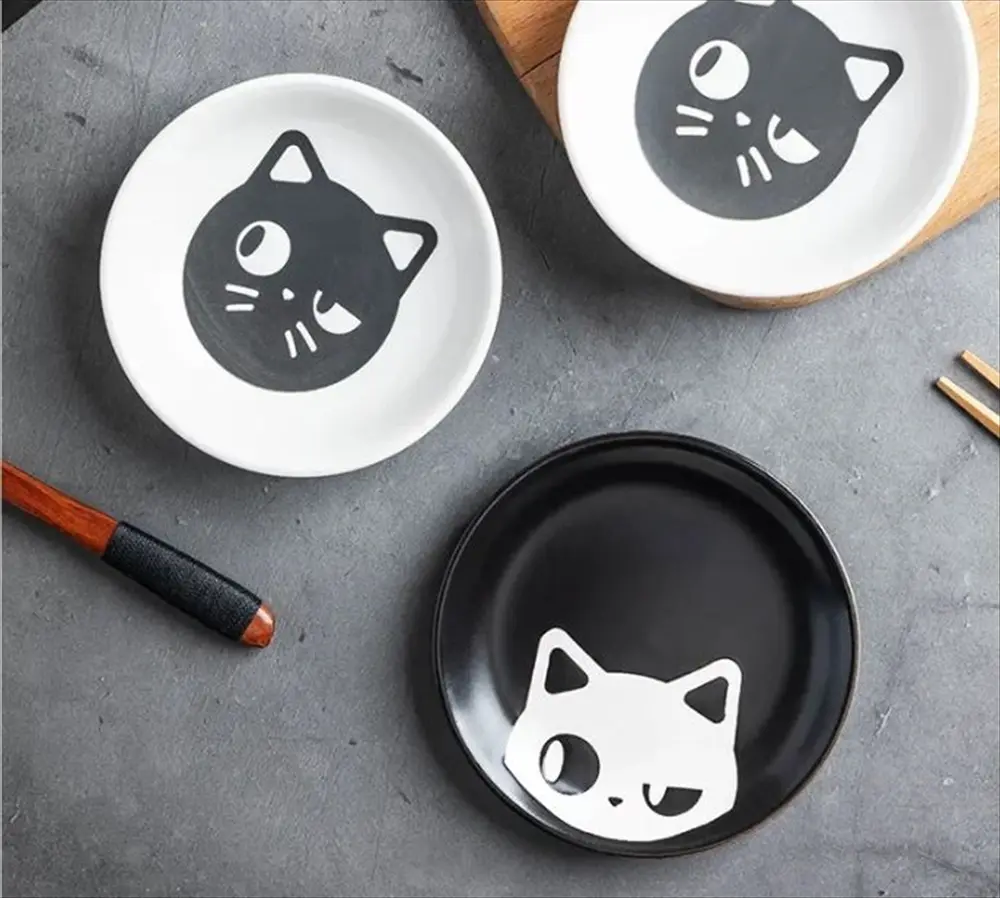 ねこ柄醤油皿 モノクロデザイン小皿セット