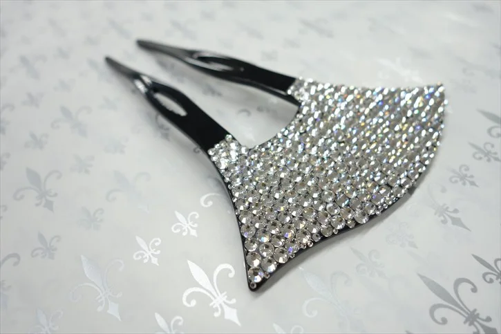 バチ型かんざし アップ