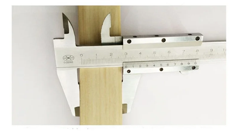 木枠の厚み・精度確認 ノギス計測