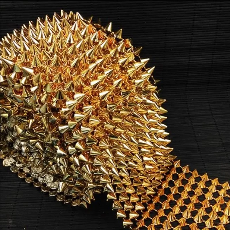 スタッズ 円錐コーン シルバー ブレードテープ