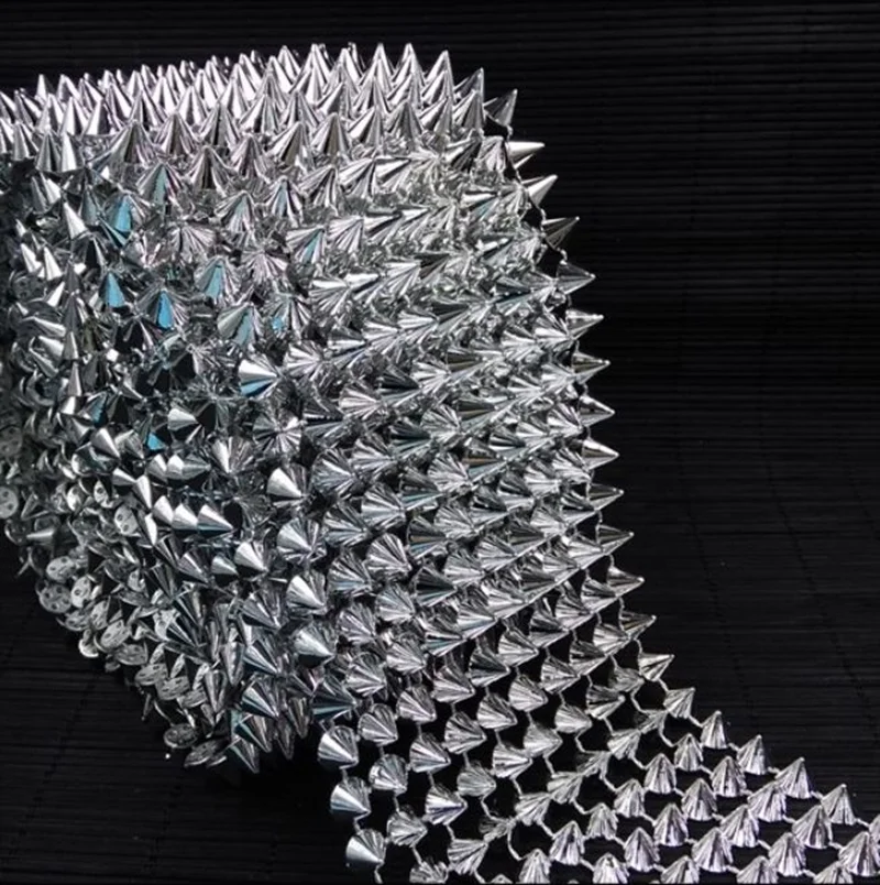 スタッズ 円錐コーン シルバー 拡大 ブレードテープ