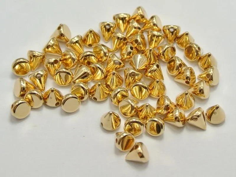 円錐スタッズ ゴールド 上面アングル