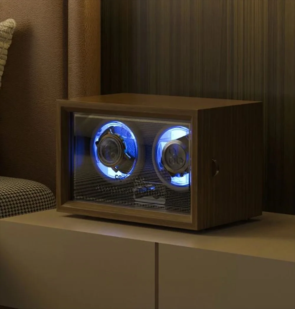 ブルーLED点灯時のウォッチワインダー