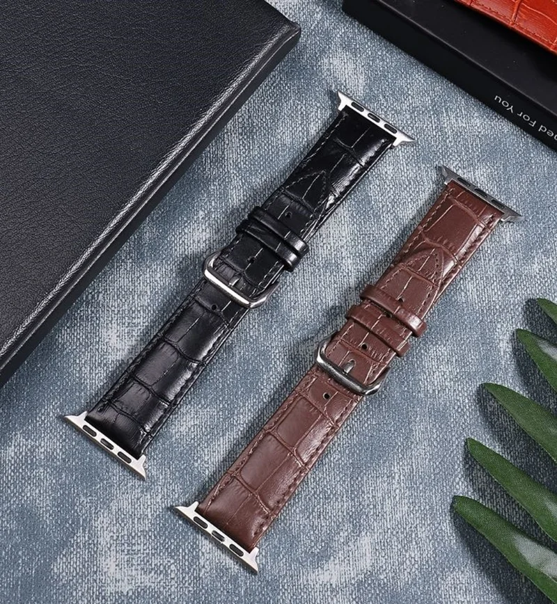 Apple Watch レザーバンド ブラック ダークブラウン 2本比較