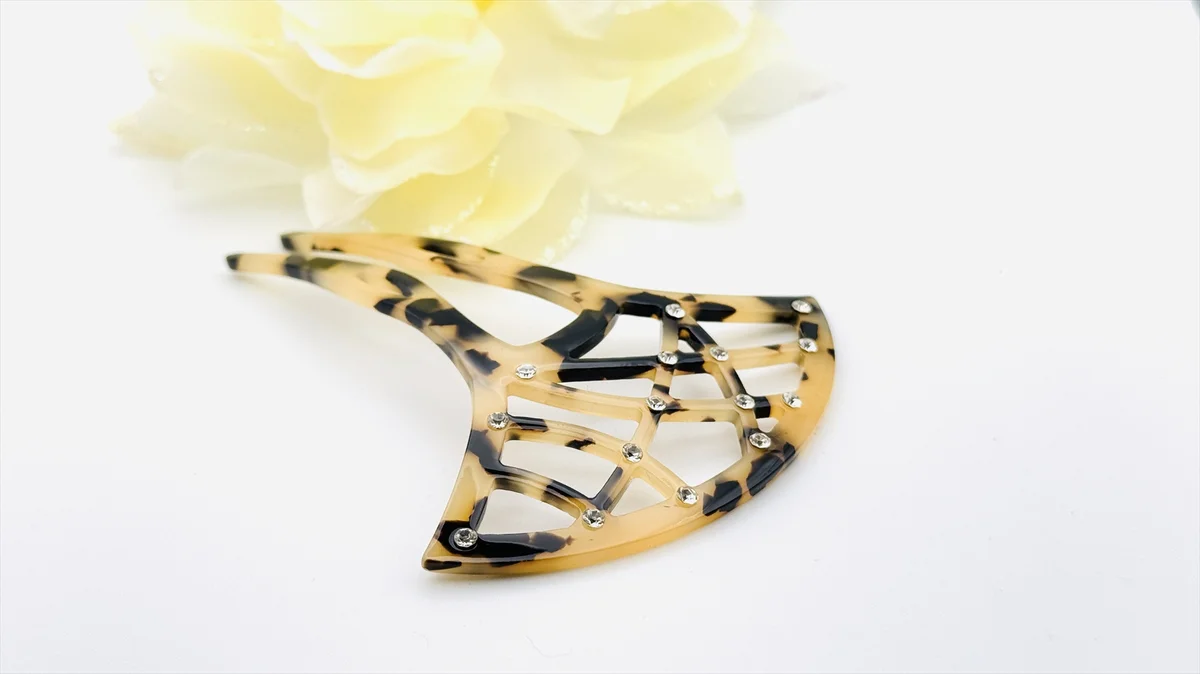 べっ甲風かんざし お花背景