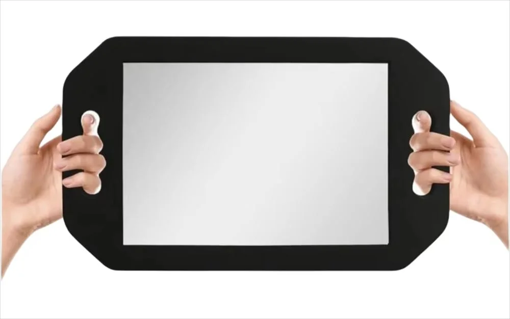 両手でしっかり持てるハンドミラー