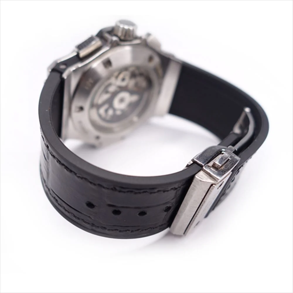 ウブロ ビッグバン44mm クロコ調ベルト装着 バックル部