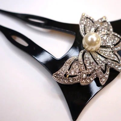 【バチ型かんざし パールと花2】浴衣・着物・和装を格上げする上品ヘアアクセサリー｜999円