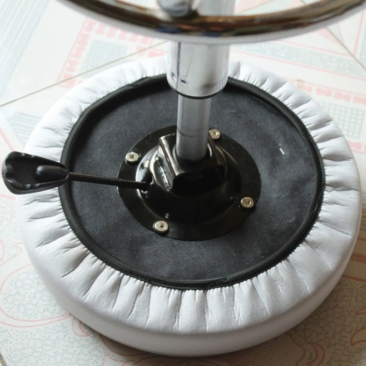 丸椅子カバー 裏面のゴム部分