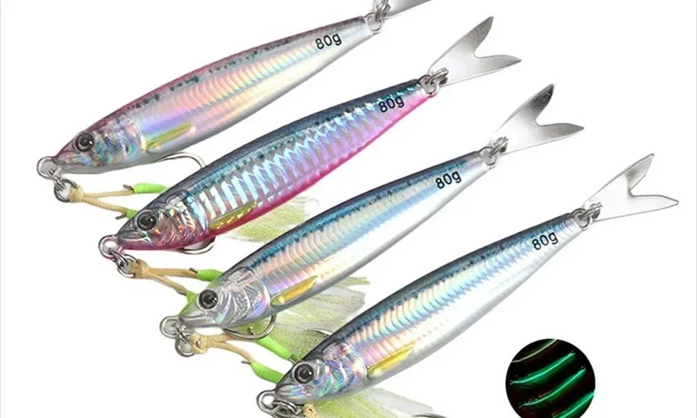 夜釣り必携アイテム3選｜UV発光フック・夜光メタルジグ・バイブレーションで夜の釣果アップ