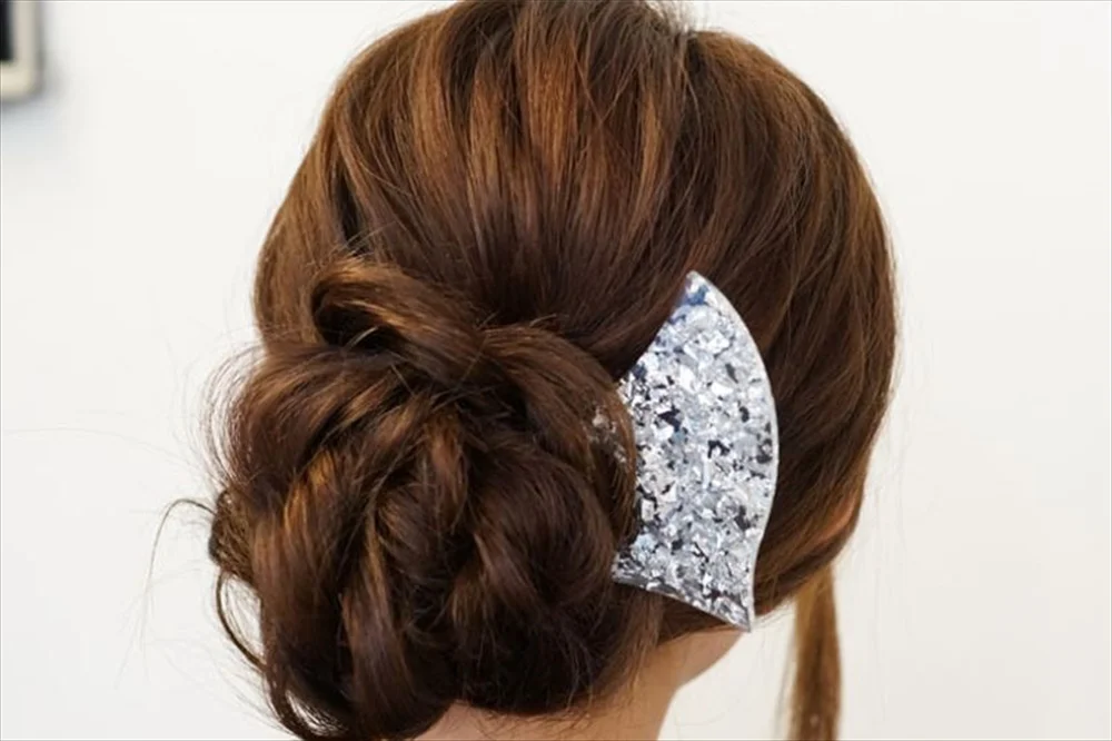 バチ型かんざし 着用イメージ アップスタイル