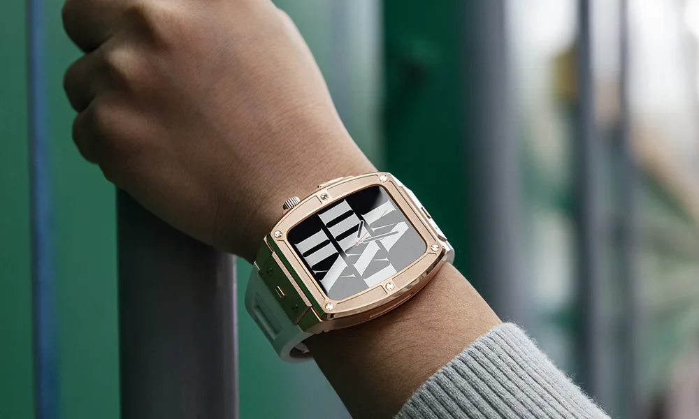 Apple Watchをかわいくカスタム！ガーリーバンド3選｜ラインストーン・チェーン（非純正）
